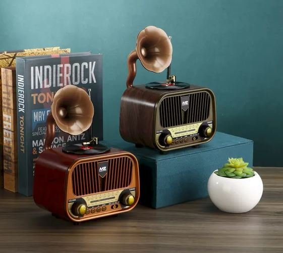 Retro Radio Speaker 3